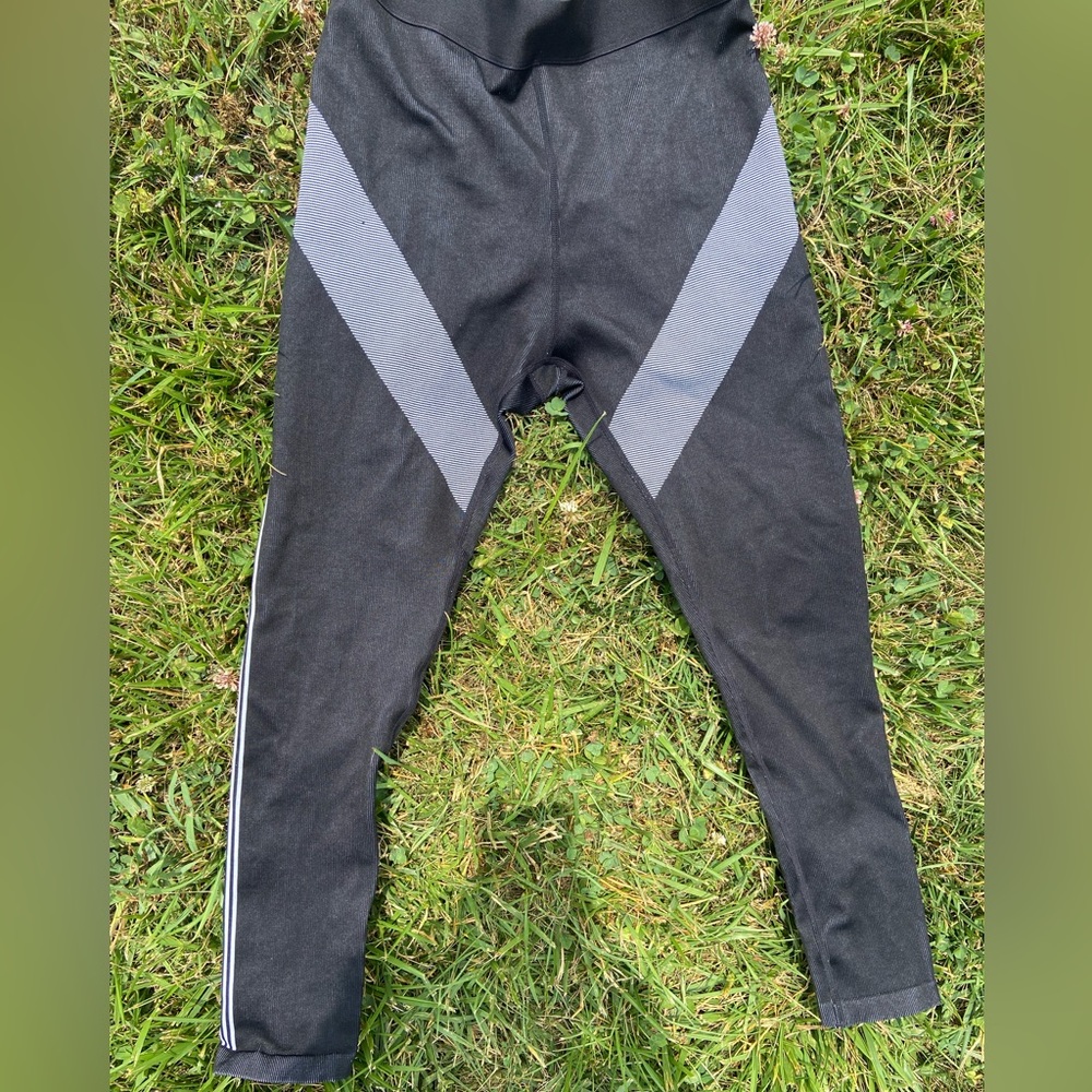 Fabletics workout leggings